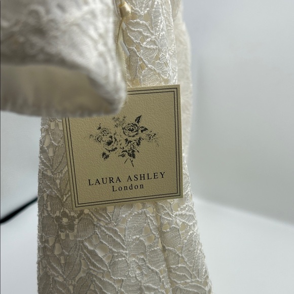 Laura Ashley Ivory Floral Lace Dress - Picture 5 of 13